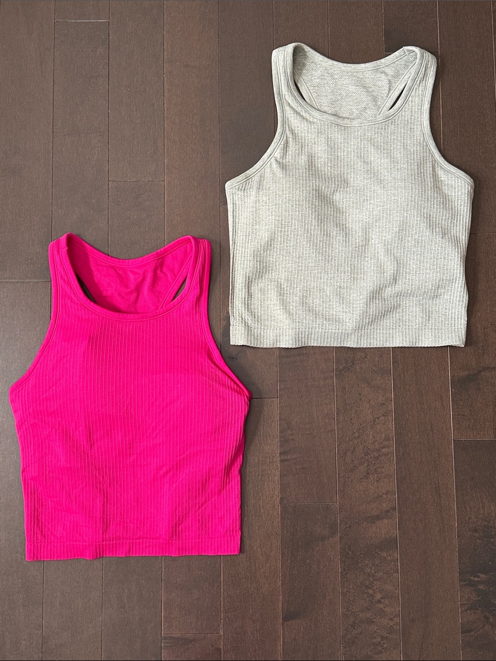 CRZ YOGA lot of 2 Seamless Ribbed Racerback Crop Tanks- Pink & Gray sz M
NWOT